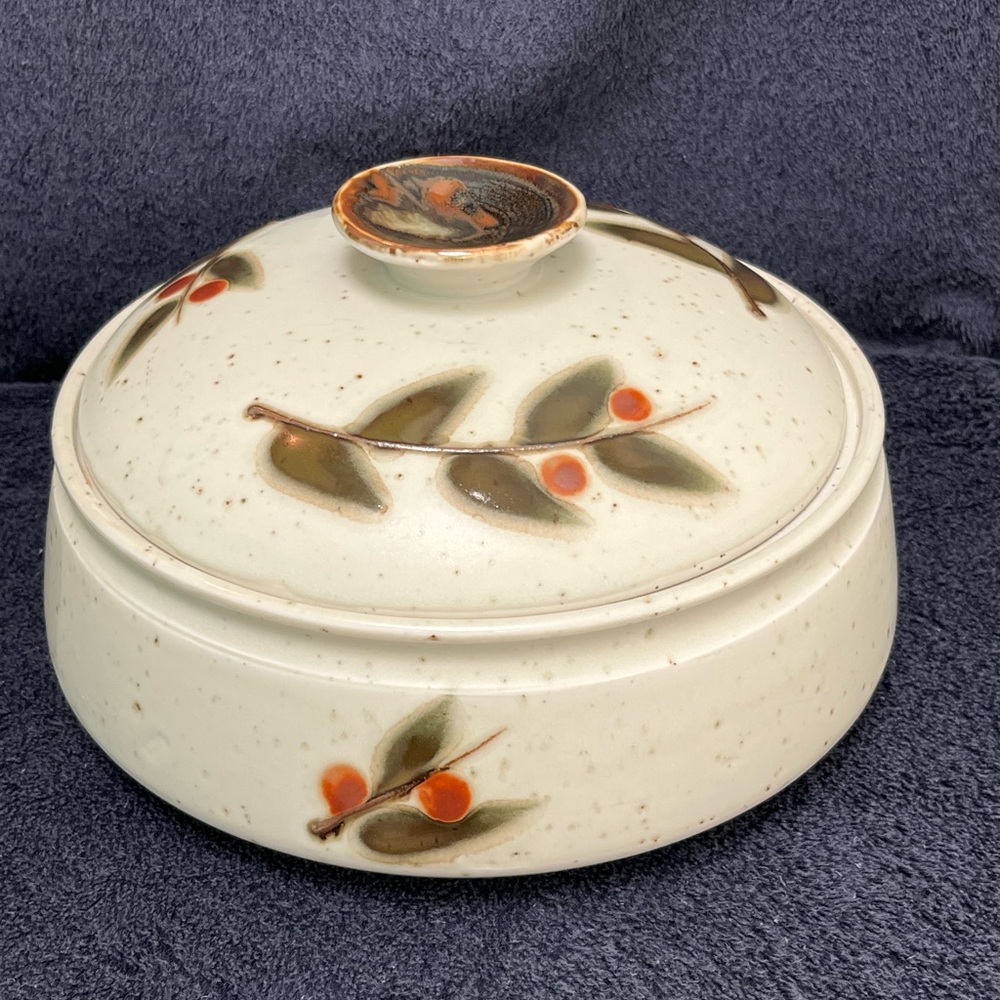 Vintage Otagiri stoneware covered casserole dish in the "Bittersweet" pattern.